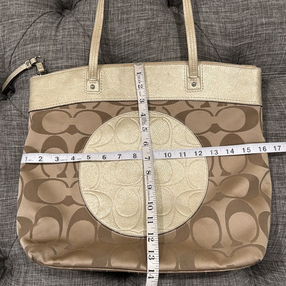 Coach Bag Laura Tote - Picture 17 of 17